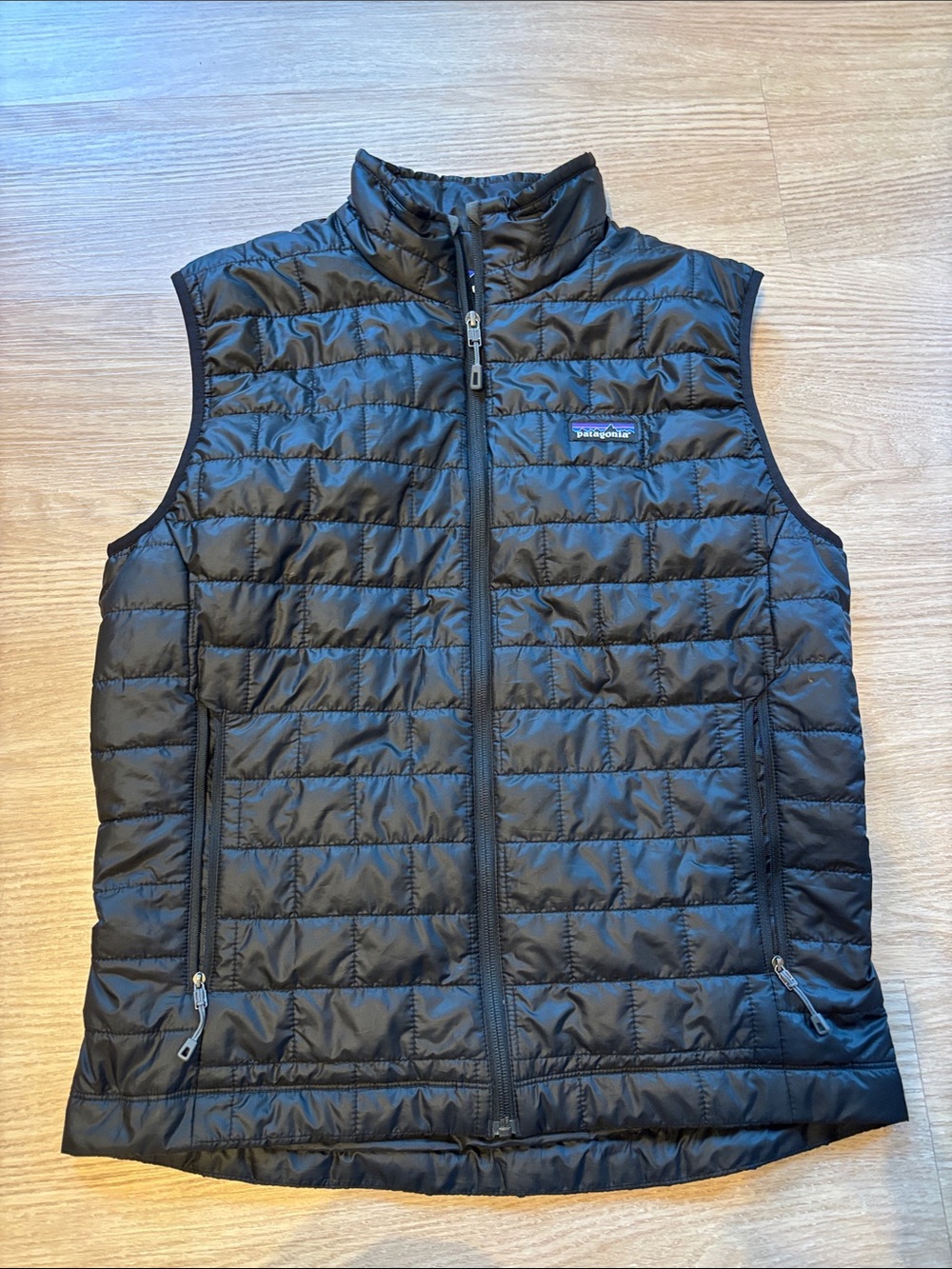 Patagonia Men’s M Nano Puff Vest STY84242 Company Logo Embroidered Black